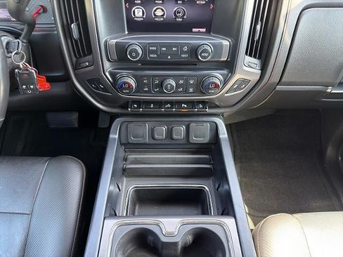 Used 2014 GMC Sierra 1500 SLT w/ All-Terrain Package AWD/4WD image 19