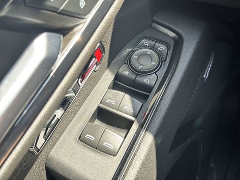 Used 2024 GMC Sierra 1500 AT4 w/ Technology Package image 15