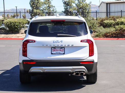 Used 2022 Kia Telluride S FWD image 6