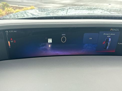 New 2026 Lincoln Nautilus Premier image 12