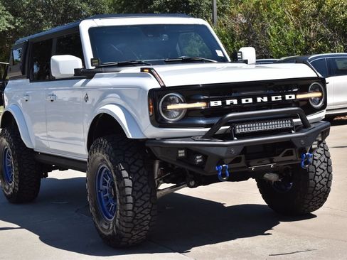 Used 2022 Ford Bronco Outer Banks AWD/4WD image 4