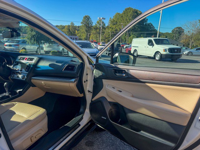 Used 2017 Subaru Outback 3.6R Limited AWD/4WD image 22