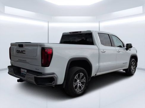 Used 2025 GMC Sierra 1500 SLT RWD image 3