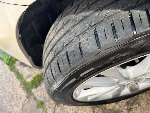 Used 2010 Lexus ES 350 image 26