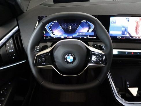 Used 2025 BMW X3 xDrive30i w/ Premium Package image 16