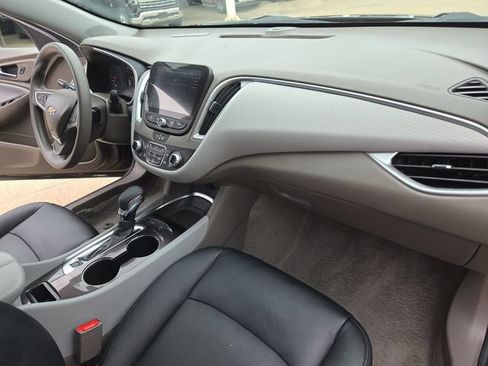 Used 2025 Chevrolet Malibu LT FWD image 26