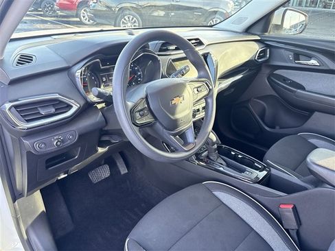Certified 2023 Chevrolet TrailBlazer LT w/ Convenience Package image 10
