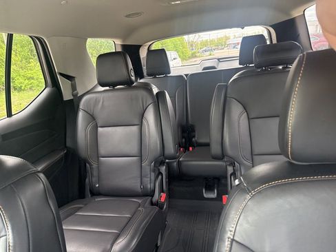 Used 2018 Chevrolet Traverse LT w/ LPO, Floor Liner Package FWD image 20