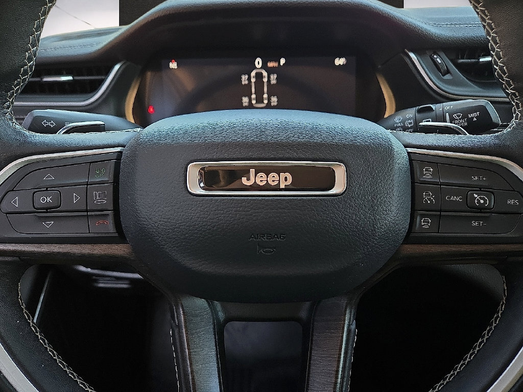 Used 2022 Jeep Grand Cherokee Limited RWD image 19
