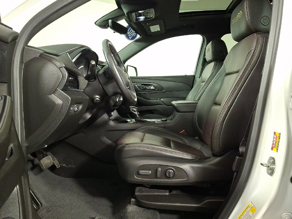 Used 2022 Chevrolet Traverse High Country w/ LPO, Floor Liner Package AWD/4WD image 14
