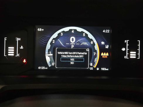 Certified 2025 Toyota Tacoma SR5 w/ SR5 Upgrade Package AWD/4WD image 12
