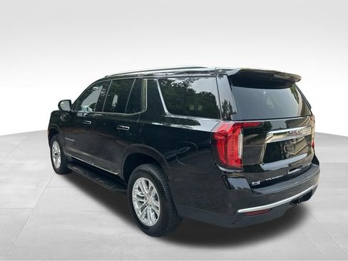 Used 2024 GMC Yukon SLT RWD image 3
