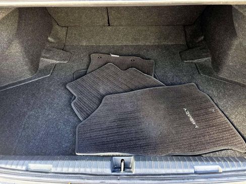 Used 2020 Subaru Legacy Premium image 9