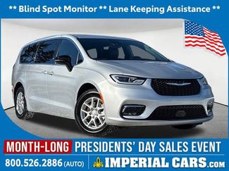 Used 2026 Chrysler Pacifica Select video 1