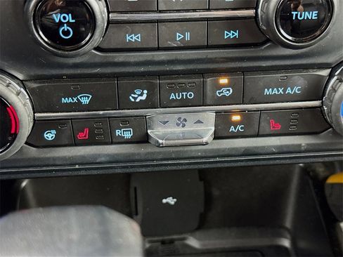 Used 2022 Ford Bronco Badlands image 21