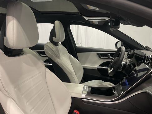 Used 2023 Mercedes-Benz C 300 C 300 image 16