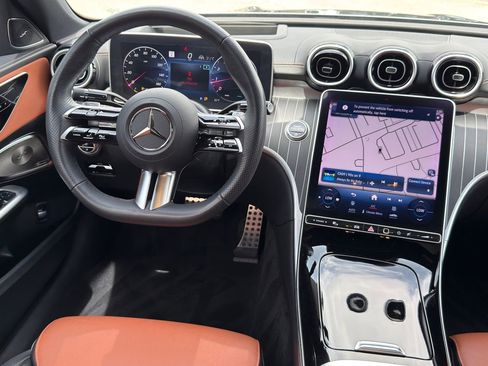 Used 2024 Mercedes-Benz C 300 4MATIC Sedan image 32