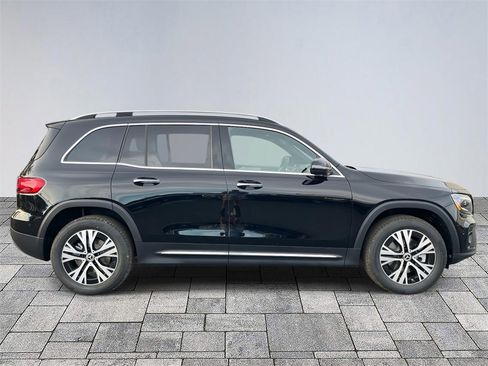 New 2026 Mercedes-Benz GLB 250 4MATIC image 8