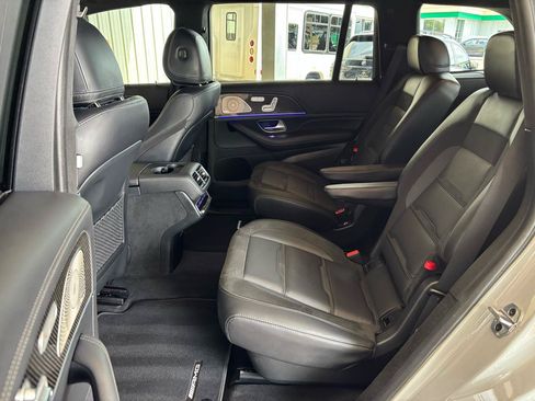 Used 2024 Mercedes-Benz GLS 63 AMG 4MATIC image 32