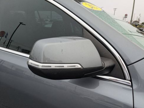 Used 2021 GMC Acadia SLE w/ Driver Convenience Package image 13