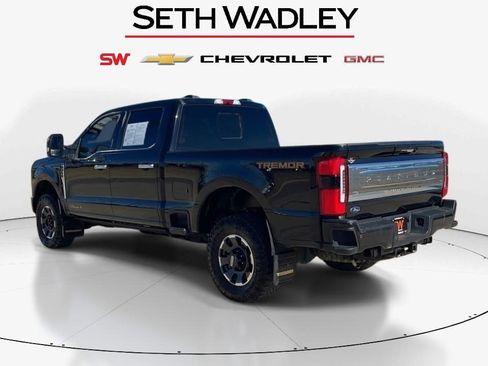 Used 2024 Ford F250 Platinum w/ Tremor Off-Road Package image 5