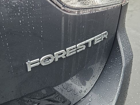 Certified 2023 Subaru Forester Limited image 5