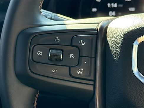 Used 2024 GMC Yukon AT4 w/ AT4 Premium Package image 28