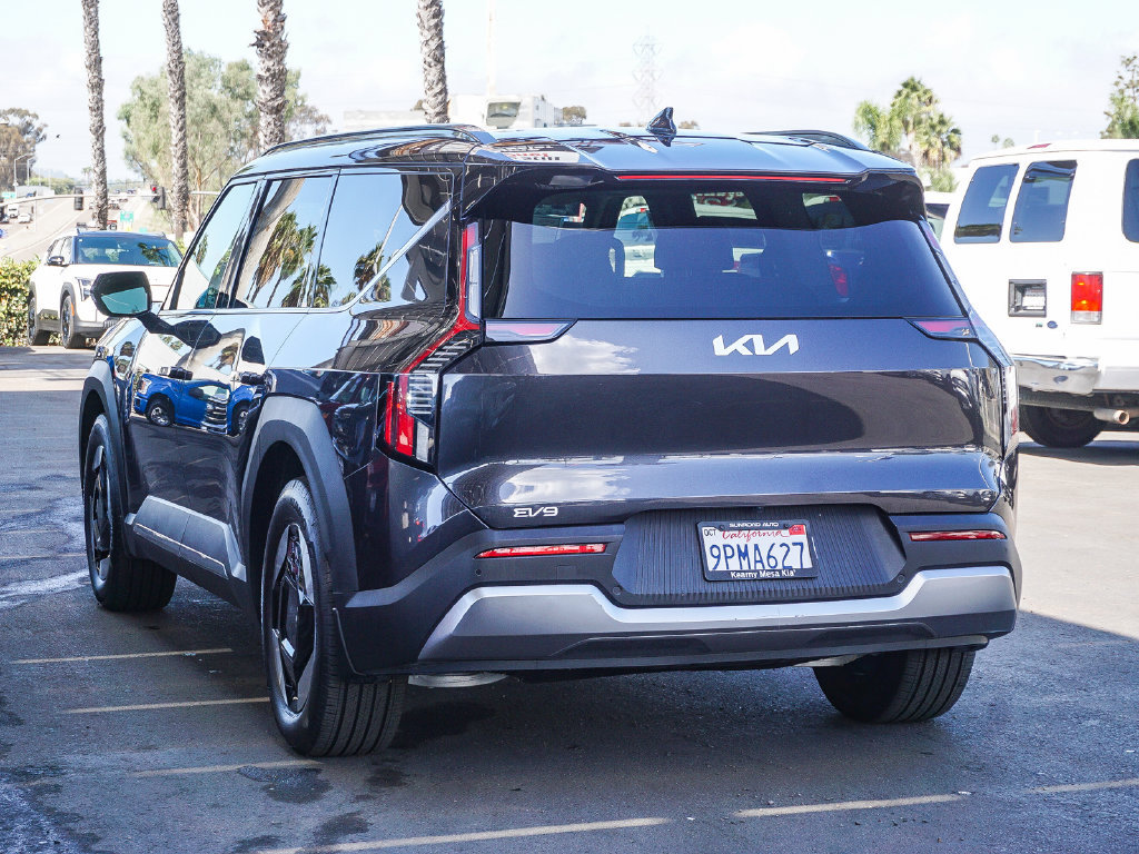 Certified 2024 Kia EV9 Wind AWD/4WD image 5