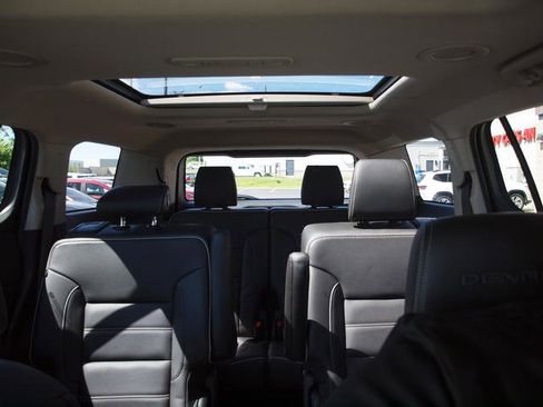 Used 2019 GMC Acadia Denali AWD/4WD image 13