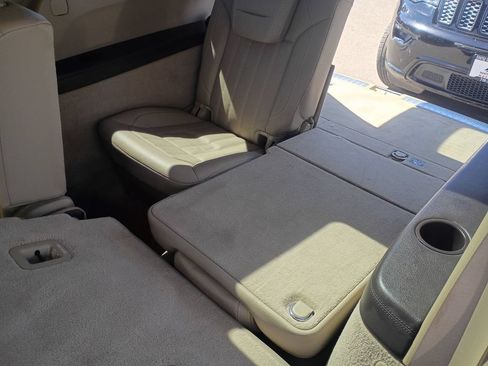 Used 2014 Mercedes-Benz GL 450 4MATIC image 16