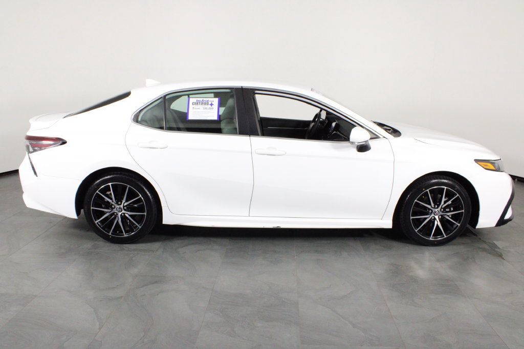 Used 2023 Toyota Camry SE FWD image 11