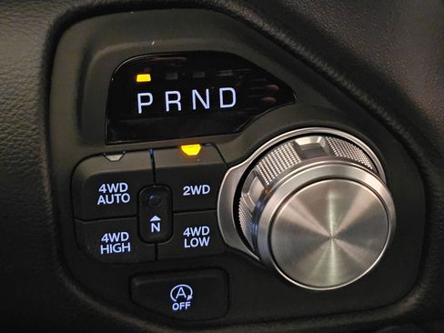 New 2026 RAM 1500 Laramie AWD/4WD image 15