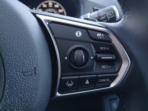 Used 2025 Acura RDX image 16