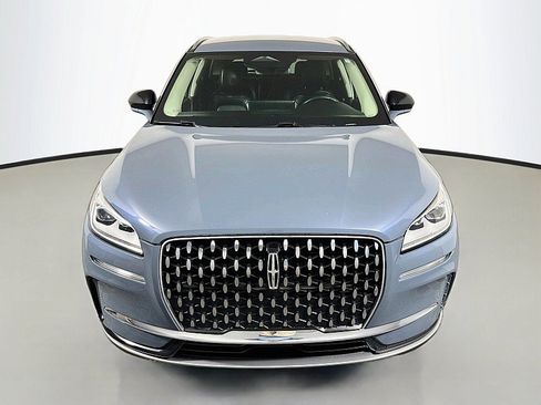 Used 2023 Lincoln Corsair Reserve AWD/4WD image 2
