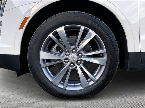 Used 2025 Cadillac XT5 Premium Luxury image 22