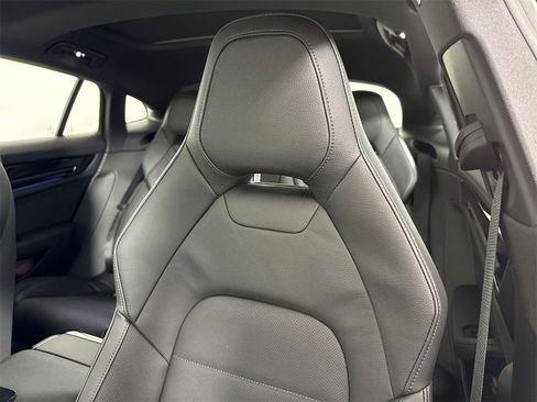 New 2026 Porsche Panamera image 40