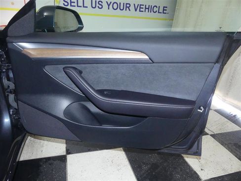 Used 2023 Tesla Model 3 Standard Range RWD image 21