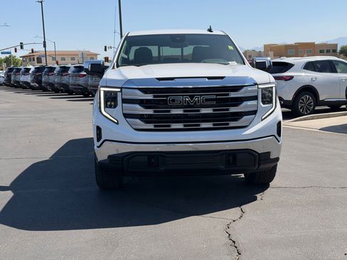 New 2026 GMC Sierra 1500 SLE w/ Preferred Package AWD/4WD image 2