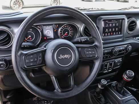 Used 2023 Jeep Wrangler Sport AWD/4WD image 21