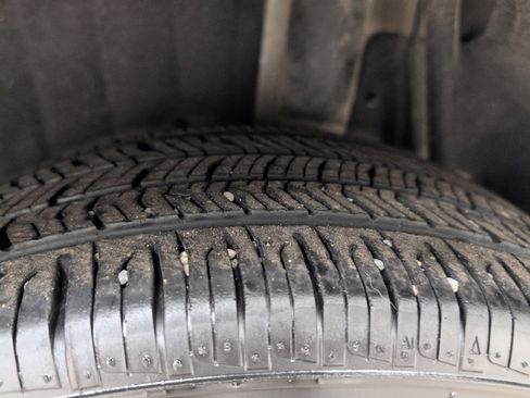 Used 2018 Nissan Kicks S image 21