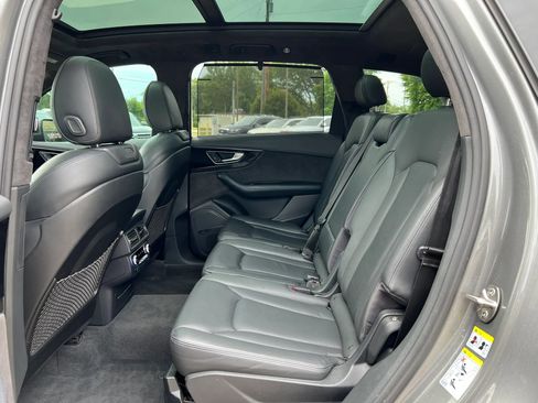 Used 2017 Audi Q7 3.0T Prestige w/ Prestige Package AWD/4WD image 29