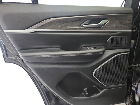 Used 2023 Jeep Grand Cherokee 4WD 4xe image 26