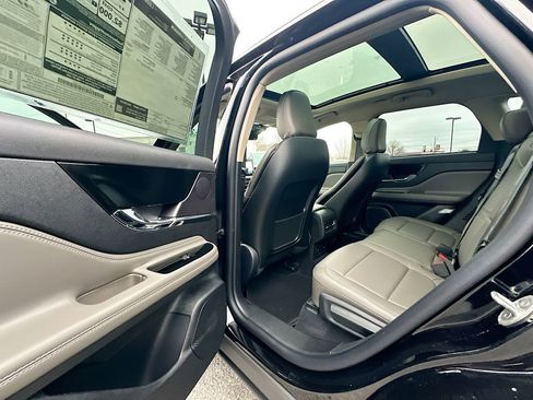 New 2026 Lincoln Corsair Reserve w/ Jet Appearance Package FWD image 17