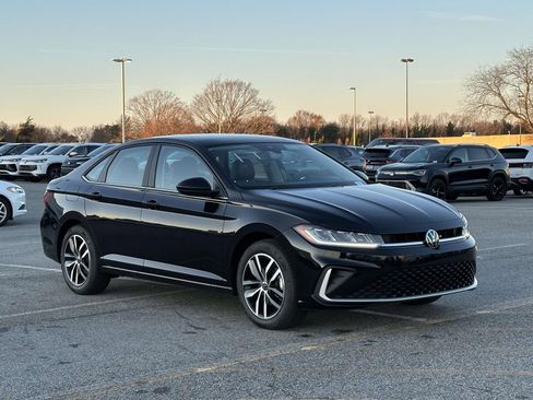 New 2026 Volkswagen Jetta SE image 8