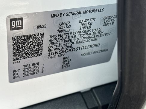 New 2026 Chevrolet Suburban LT w/ LPO, Dark Essentials Package image 29