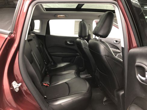 Used 2020 Jeep Compass Latitude image 10