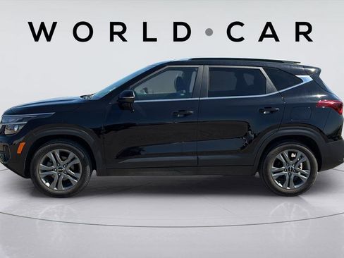 Certified 2023 Kia Seltos S w/ Navigation Package FWD image 12