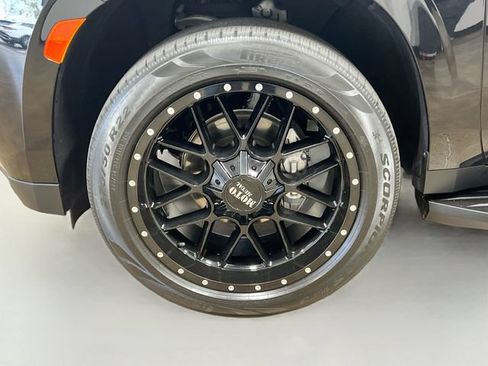 Used 2021 GMC Yukon SLE RWD image 31