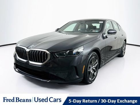 Used 2026 BMW 530i xDrive AWD/4WD image 3