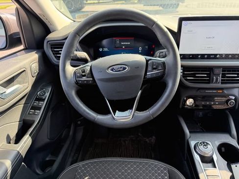 Used 2023 Ford Escape Active w/ Tech Pack #2 AWD/4WD image 20